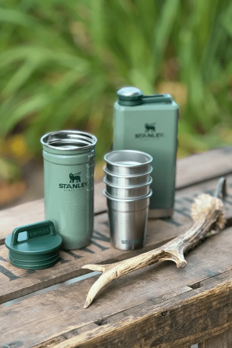 Abenteuer Pre-Party Schnapsglas + Flachmann Set