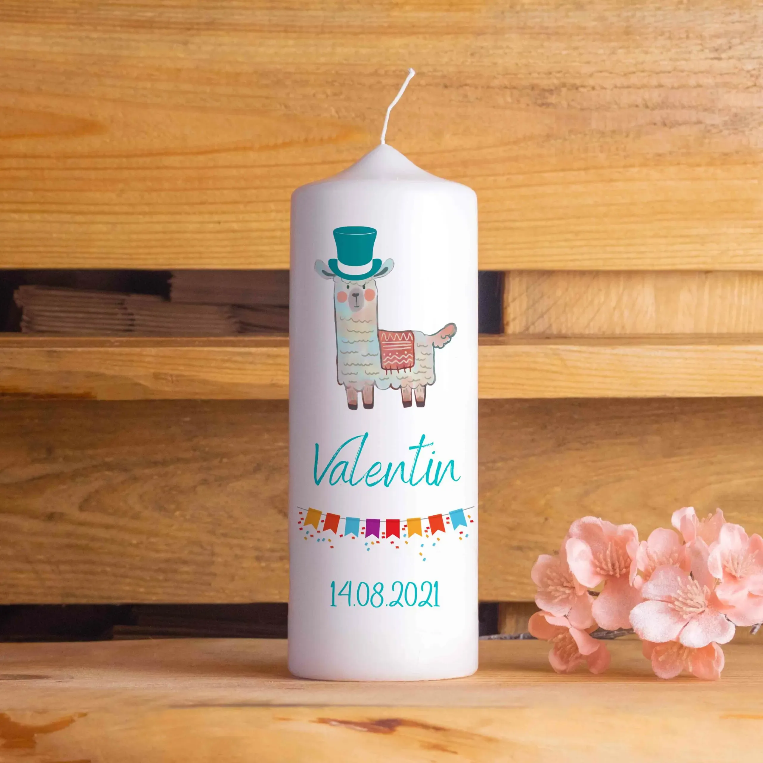 Geburtskerze | Alpaka mit Hut | 15 – 30 cm Höhe | Personalisiert