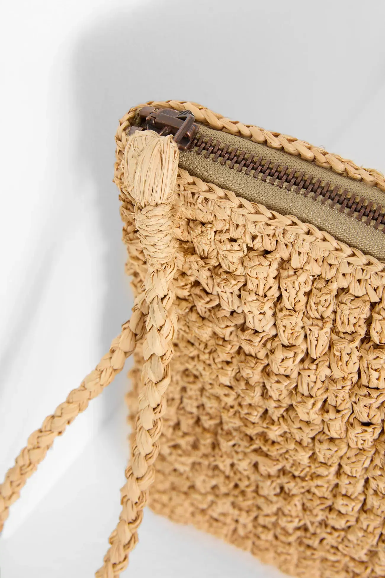 IBELIV Raffia Clutch “Club” Tea – Bild 4