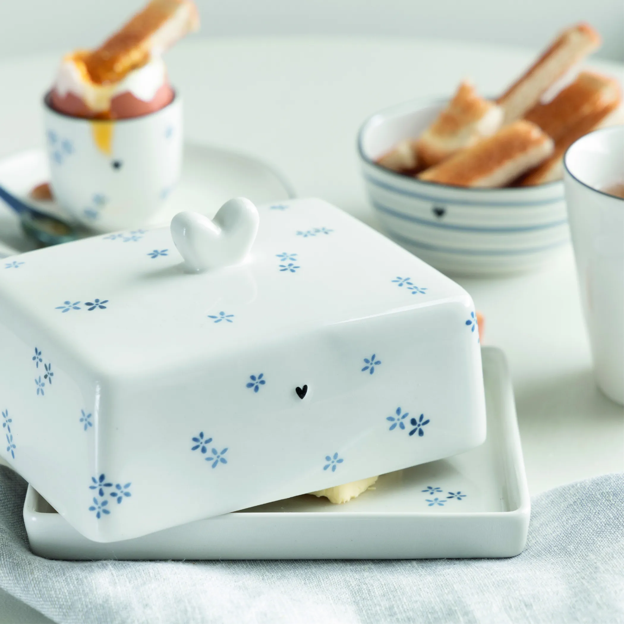 Bastion Collections große Butterdose “Daisies” – Bild 3