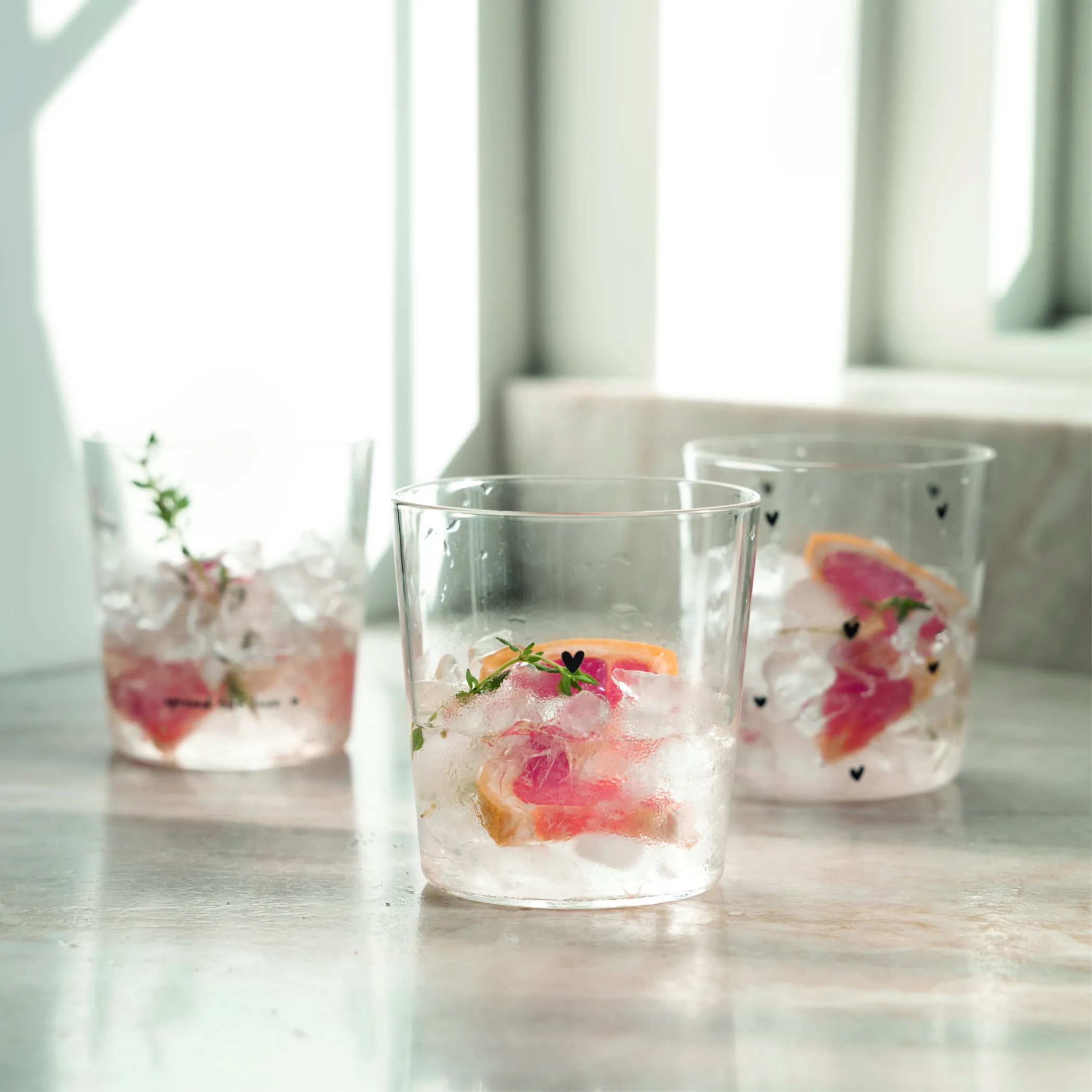 Bastion Collections Wasserglas M “Hearts all over” – Bild 4