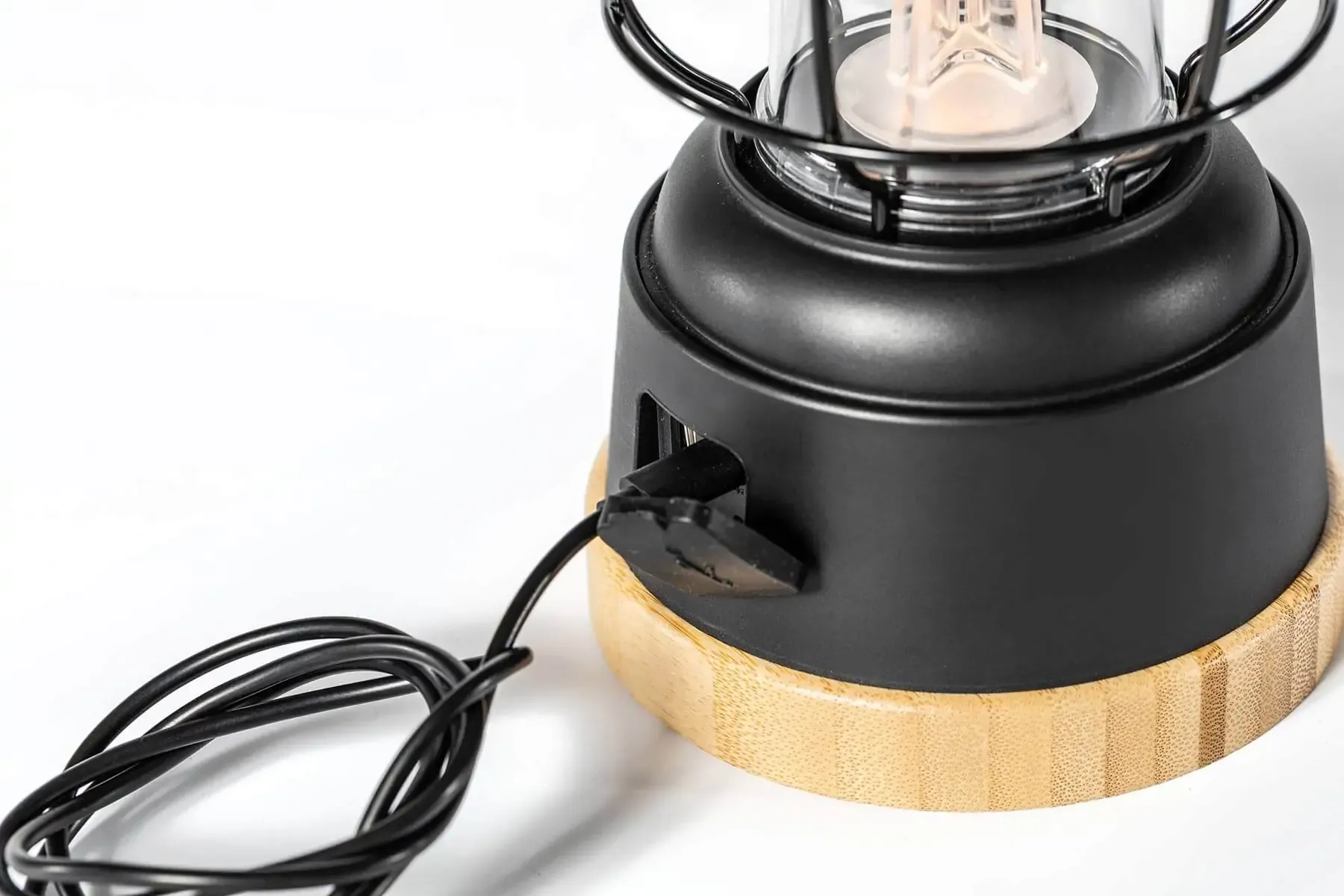 Dimmbare Lampe mit Powerbank – Bild 7
