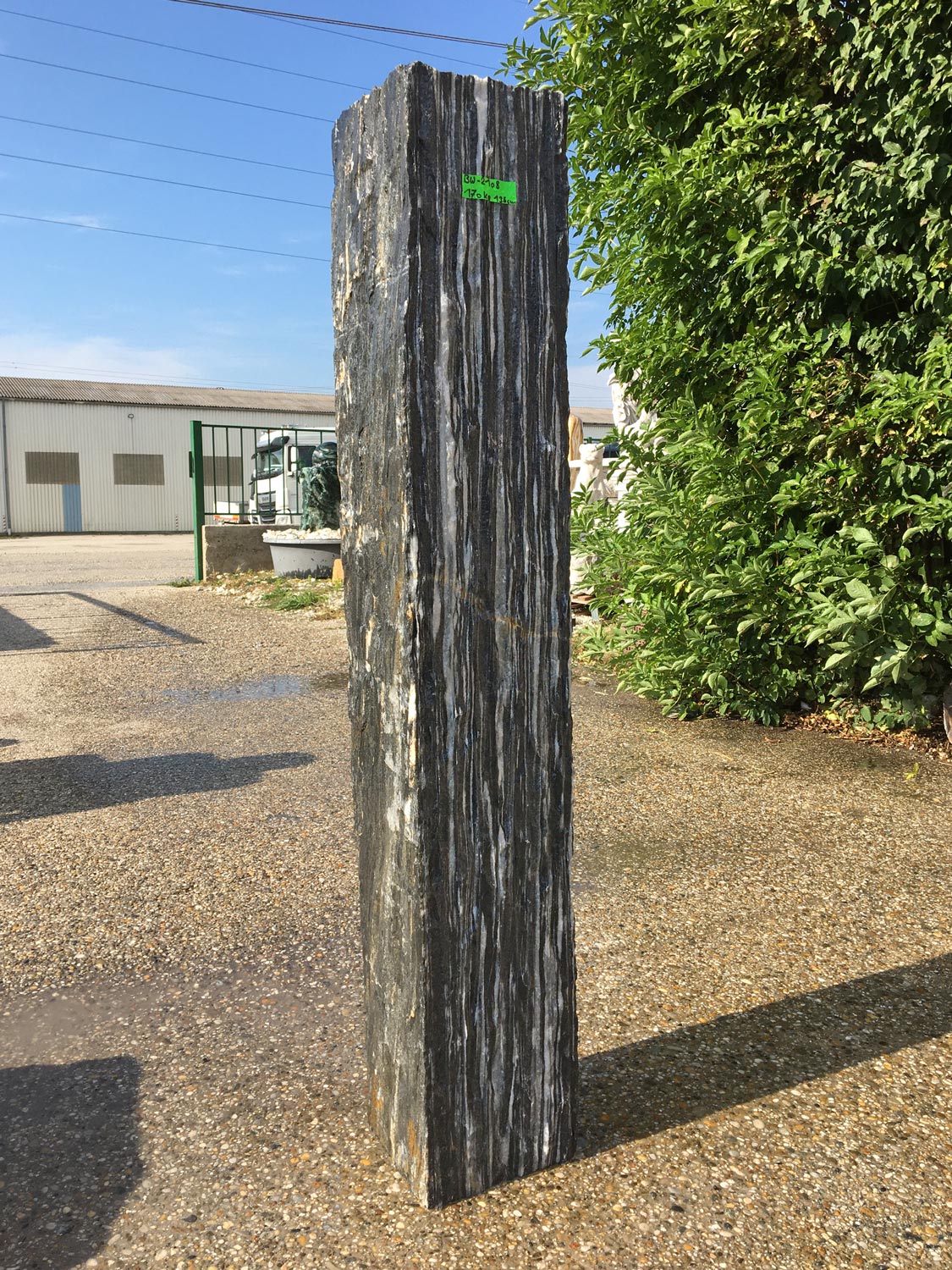 Quellstein Black&White BW2108, 135cm
