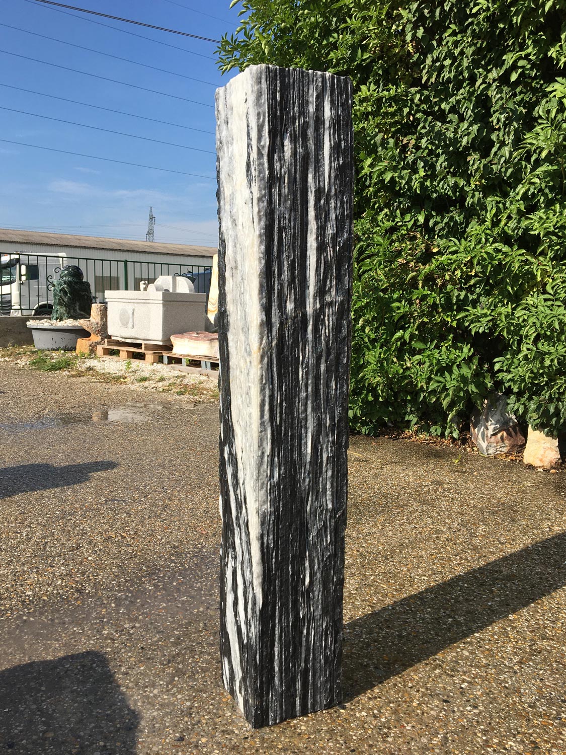 Quellstein Black&White BW2108, 135cm – Bild 2